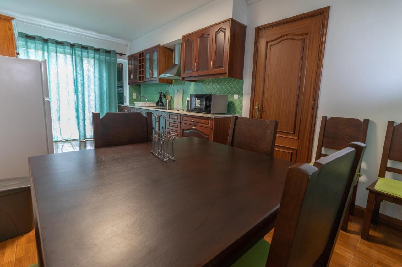 Отель Casa Da Margarida - Area Privada Na Casa Da Anfitria Понта-Делгада Экстерьер фото