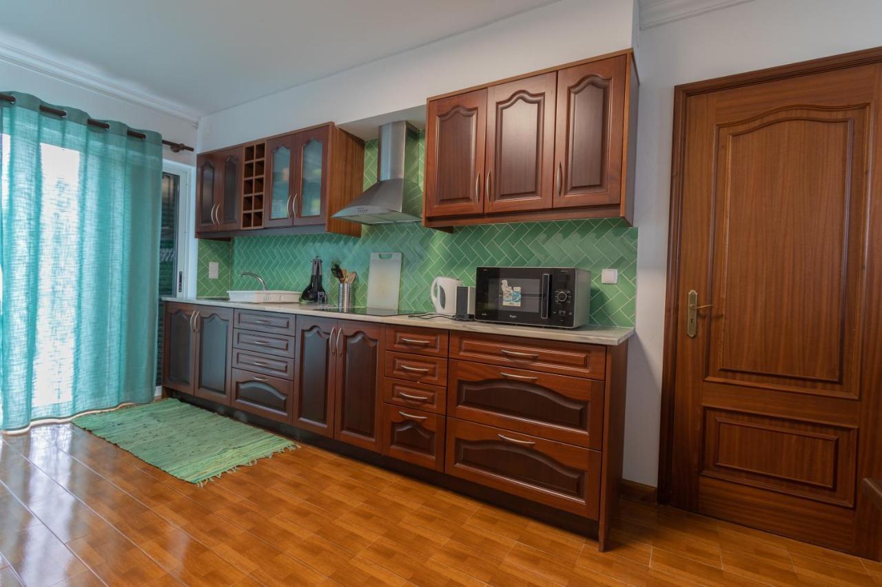 Отель Casa Da Margarida - Area Privada Na Casa Da Anfitria Понта-Делгада Экстерьер фото